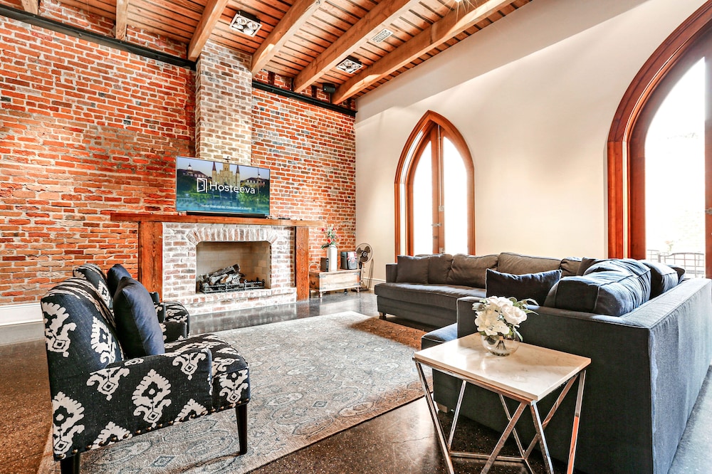 Luxury House, 5 Bedrooms, Terrace, City View