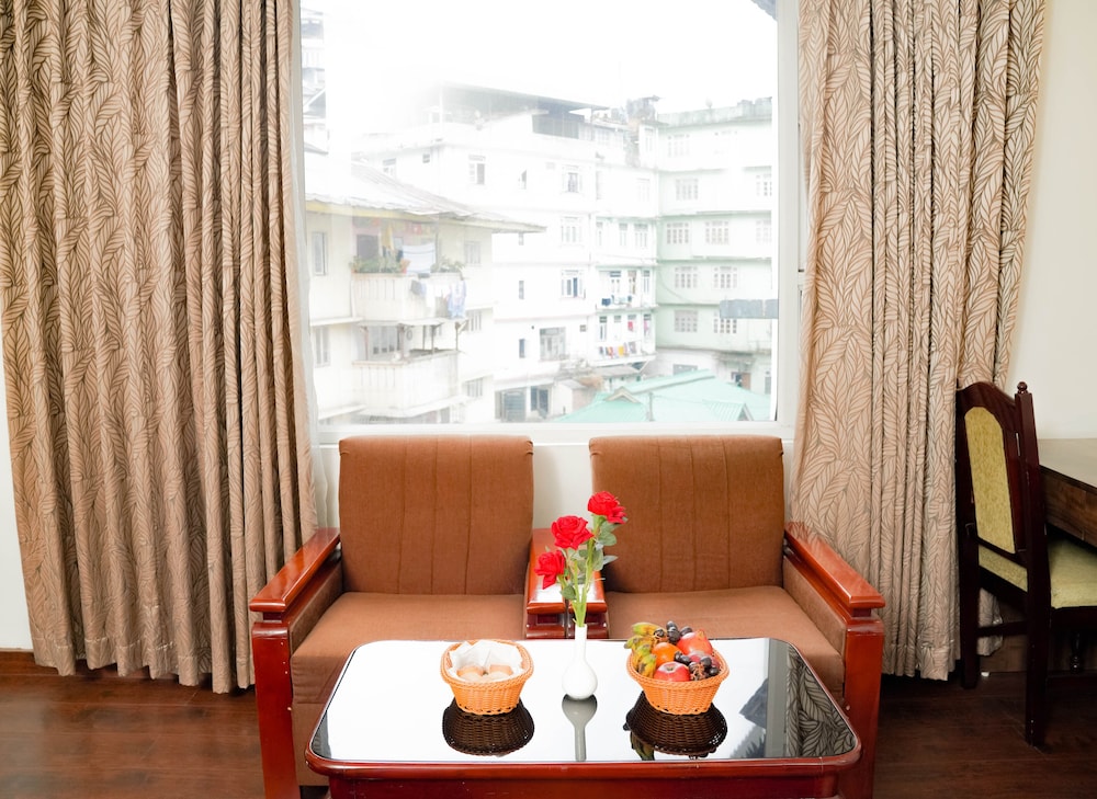Deluxe Room - Photo 4
