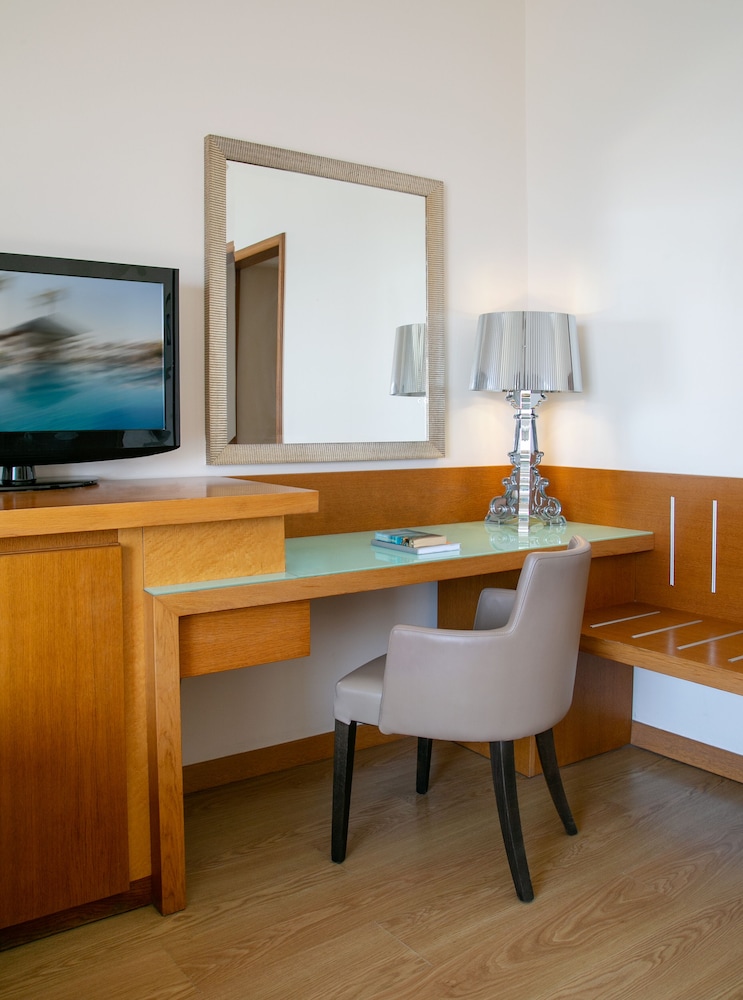 Deluxe Double Room Sea View - Photo 3