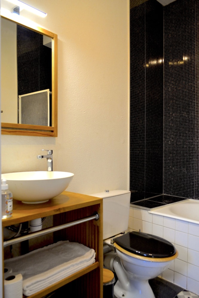 Apartment, Private Bathroom photo 2