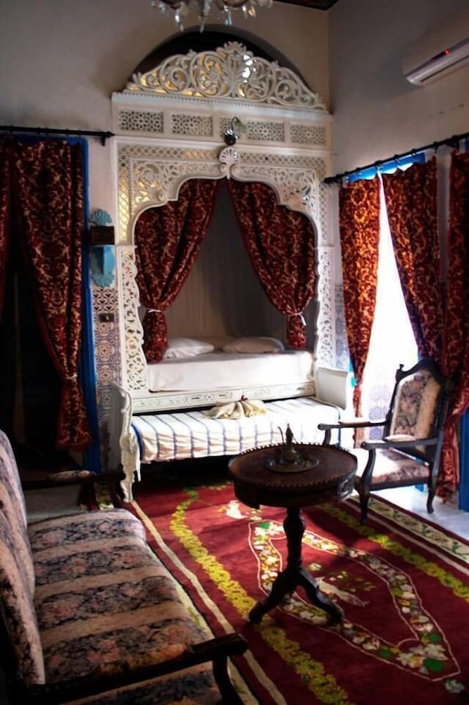 Suite, Multiple Beds, Non Smoking, Courtyard View (Suite Hassine) photo 1