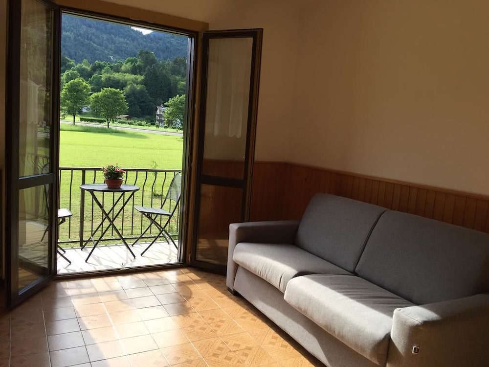 Apartment, 2 Bedrooms (6 pax) photo 3