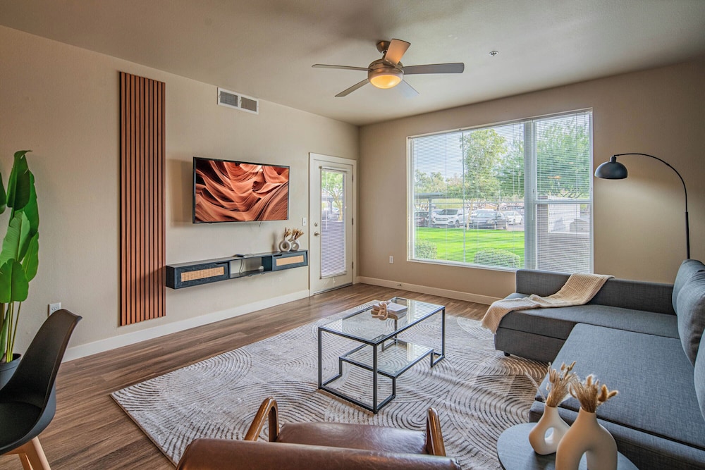 Luxury Apartment, 2 Bedrooms, Non Smoking, Balcony photo 1