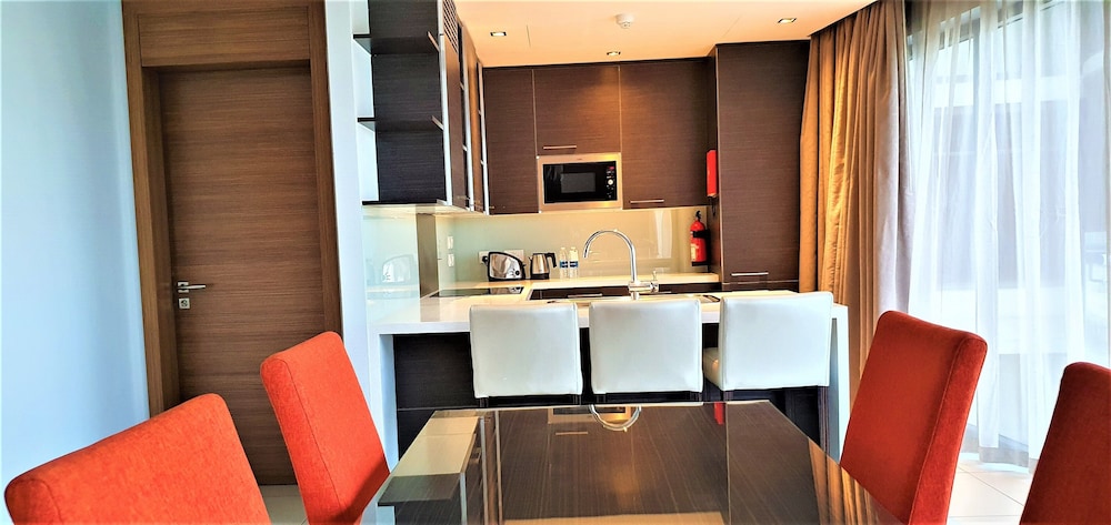 Standard Apartment, 2 Bedrooms, Balcony, City View photo 2