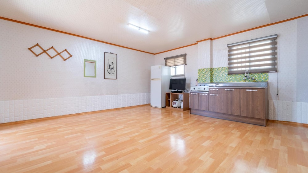 Basic Room, 1 Bedroom (special room2) photo 3