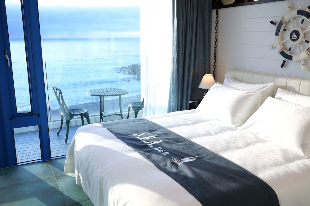 Deluxe Double Room, Sea View photo 3