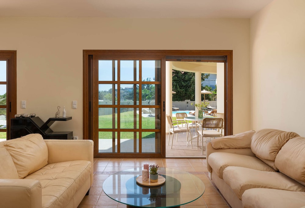 Deluxe Villa, Garden View