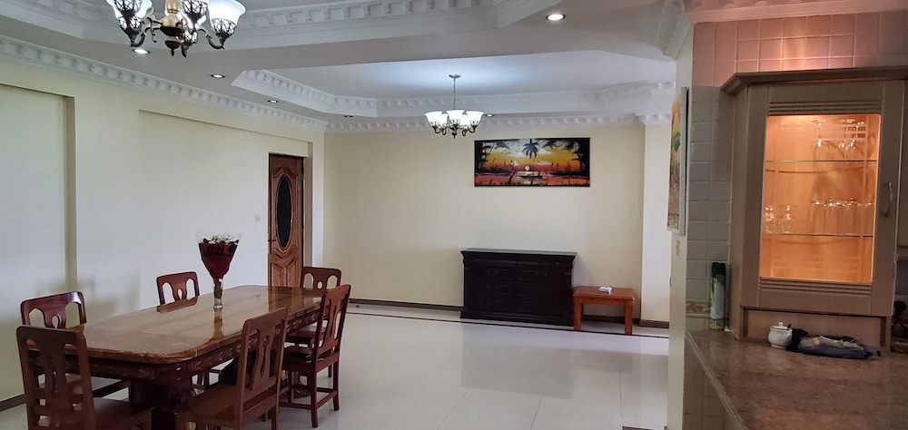 Luxury Apartment, 2 Bedrooms, 2 Bathrooms, Ocean View photo 2