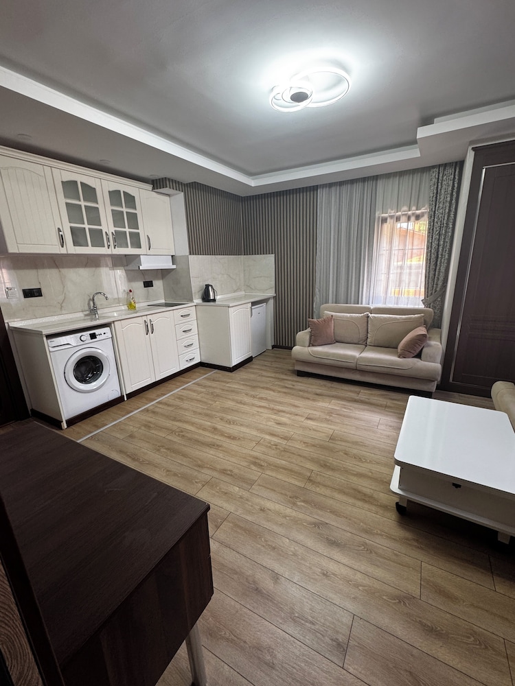 Deluxe Suite photo 1