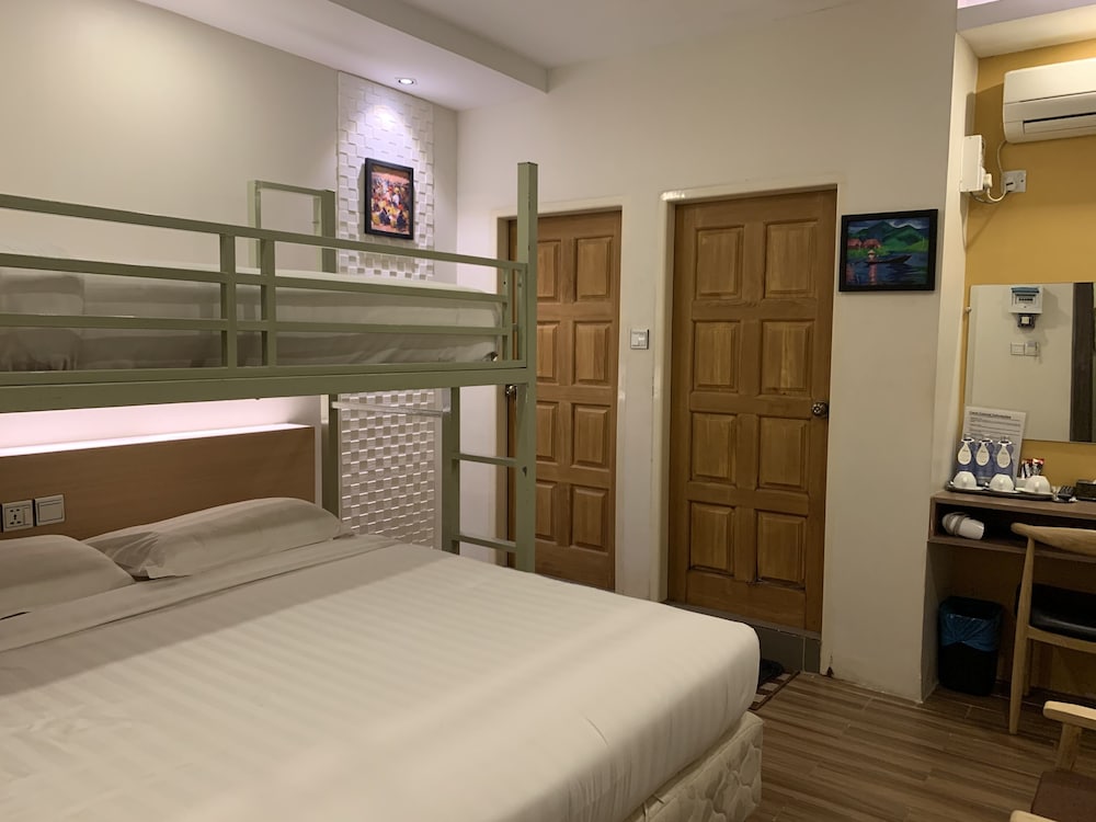 Superior Triple Room photo 1