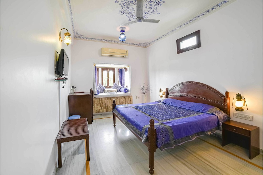 Deluxe Room, 1 Double Bed, Lake View