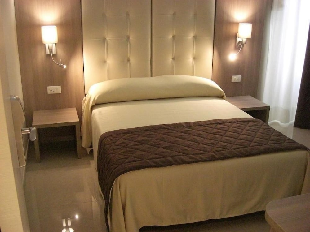 Basic Double Room