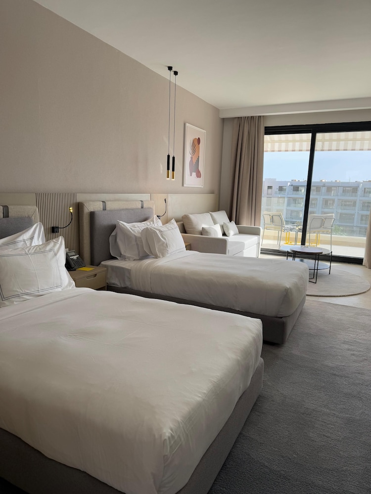 Superior Room Pool View Twin Beds