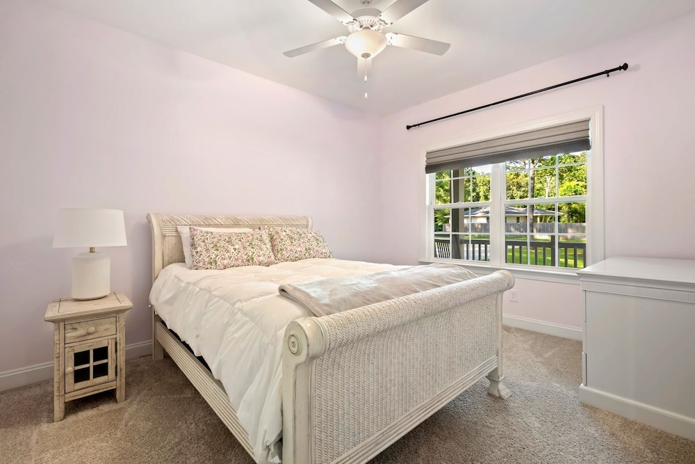 House, 4 Bedrooms photo 2