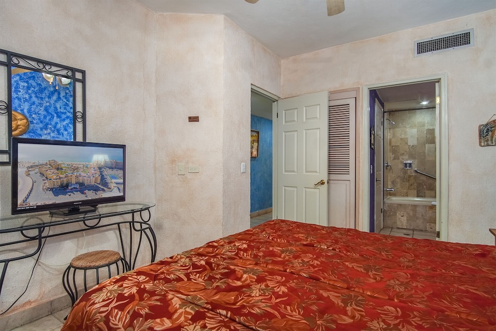 Condo, 1 King Bed with Sofa bed, Balcony, Ocean View (Princesa De Peñasco D 204) photo 1