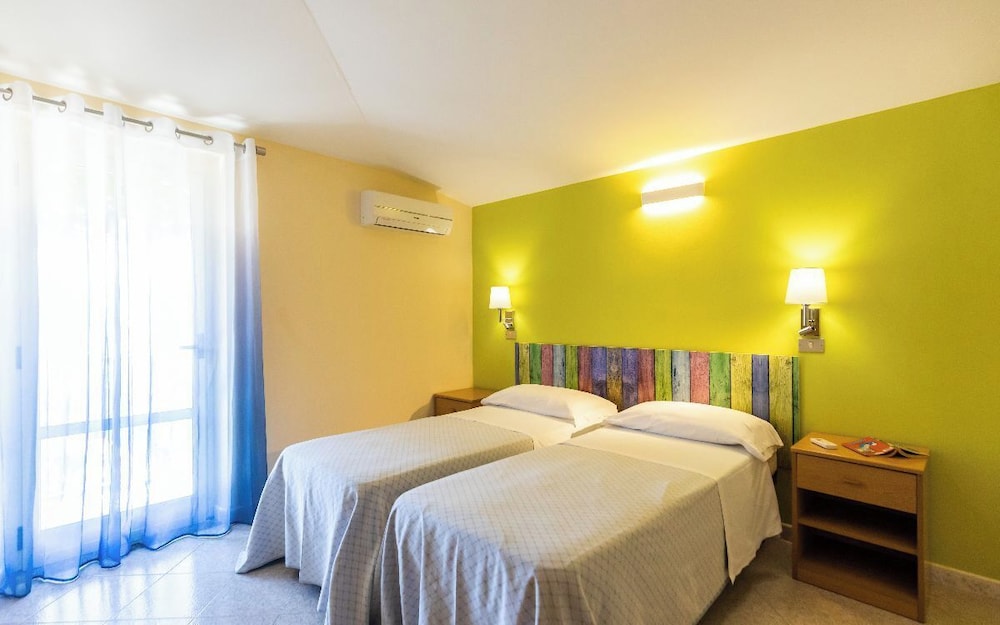 Classic Suite, Sea View (Family) photo 3
