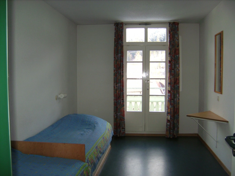 Standard Twin Room photo 3