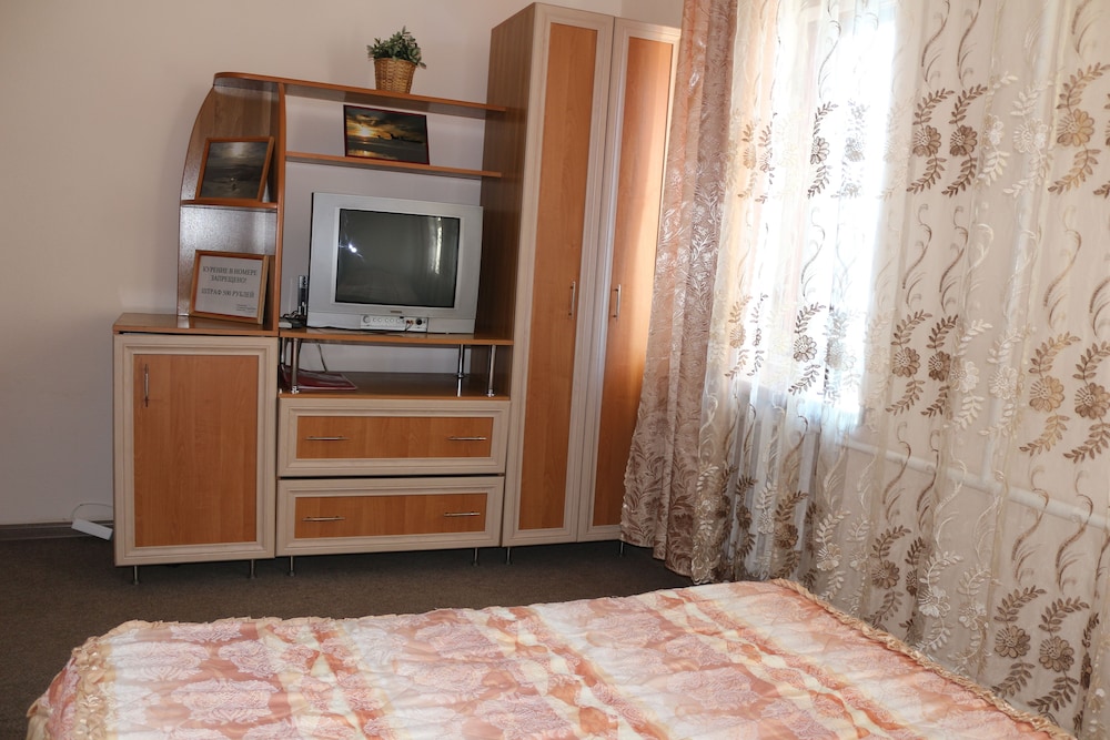 Standard Double Room, Private Bathroom photo 2