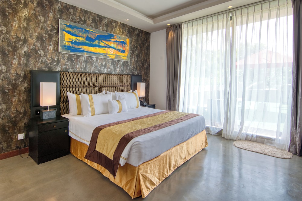 Deluxe Room, Sea View photo 2