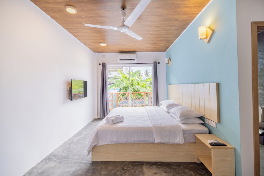 Deluxe Double or Twin Room, City View