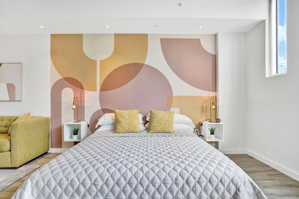 Design Suite, 1 Bedroom (201) photo 3