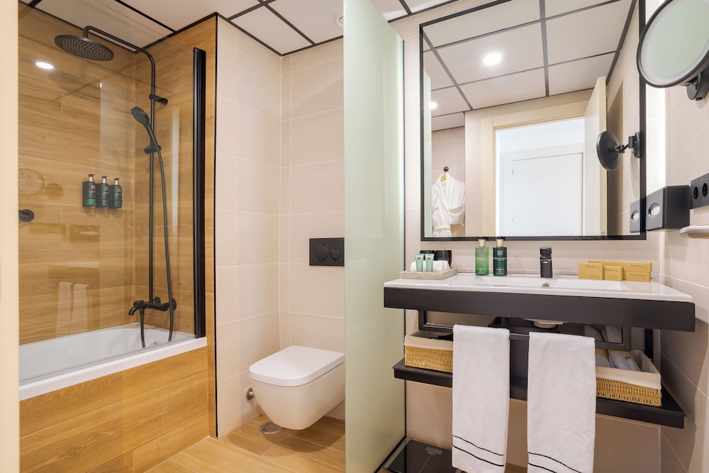 The Level Premium Junior Suite Sea View Adults Only - Photo 10
