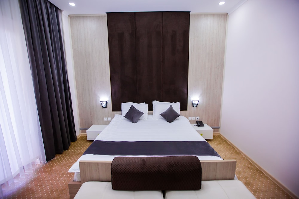 Double Room - Photo 4