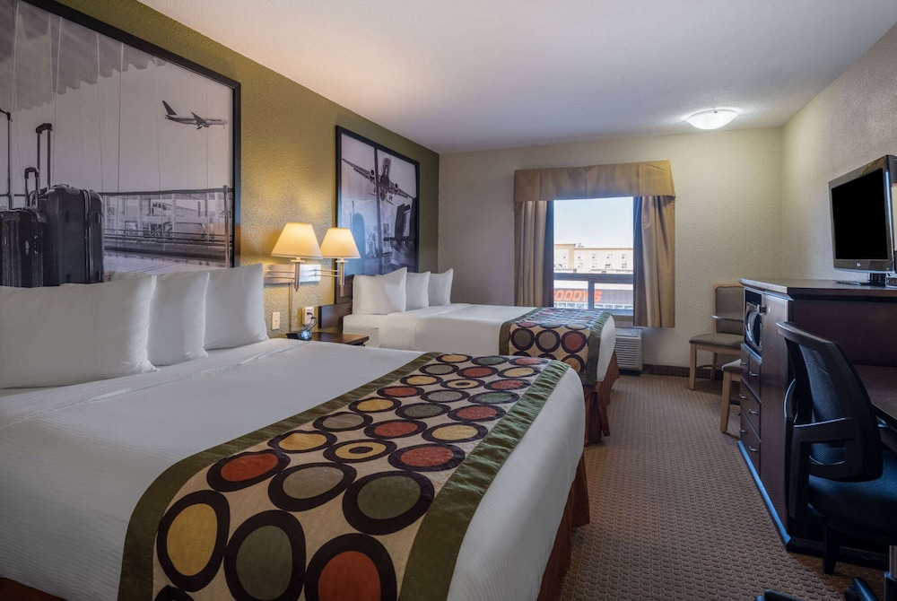 Standard Room, 2 Queen Beds - Photo 5
