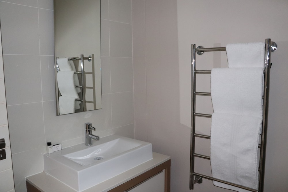 Luxury Studio Apartment (18) - Photo 23