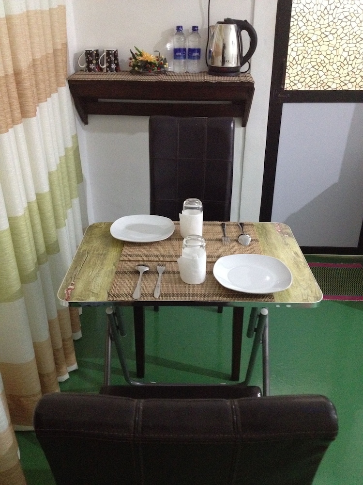 Deluxe Family Room photo 2