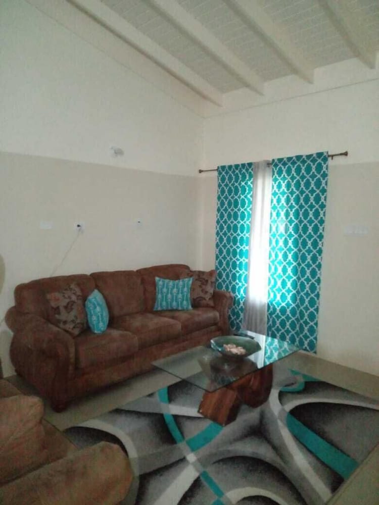 Gran Casa, Varias Camas, Vista al Patio