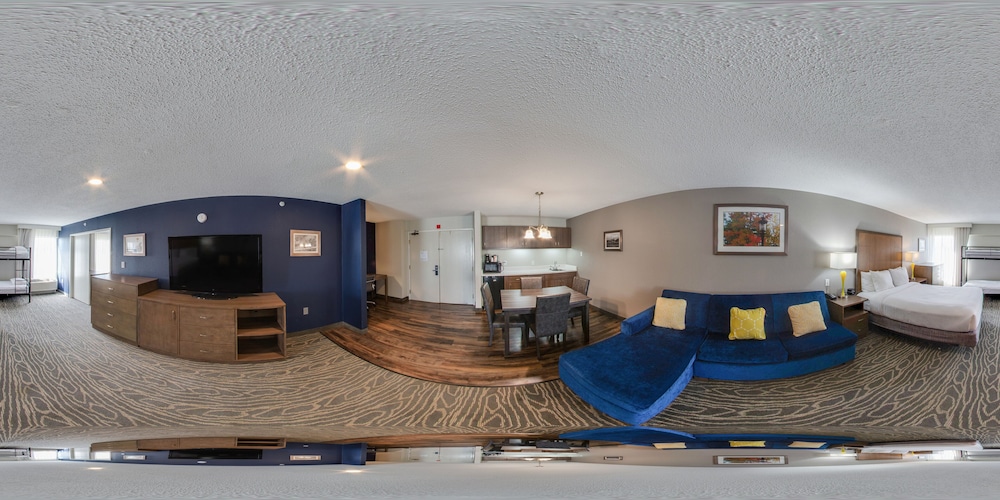 Suite, Multiple Beds, Non Smoking photo 2