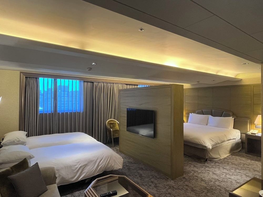 Executive Quadruple Room