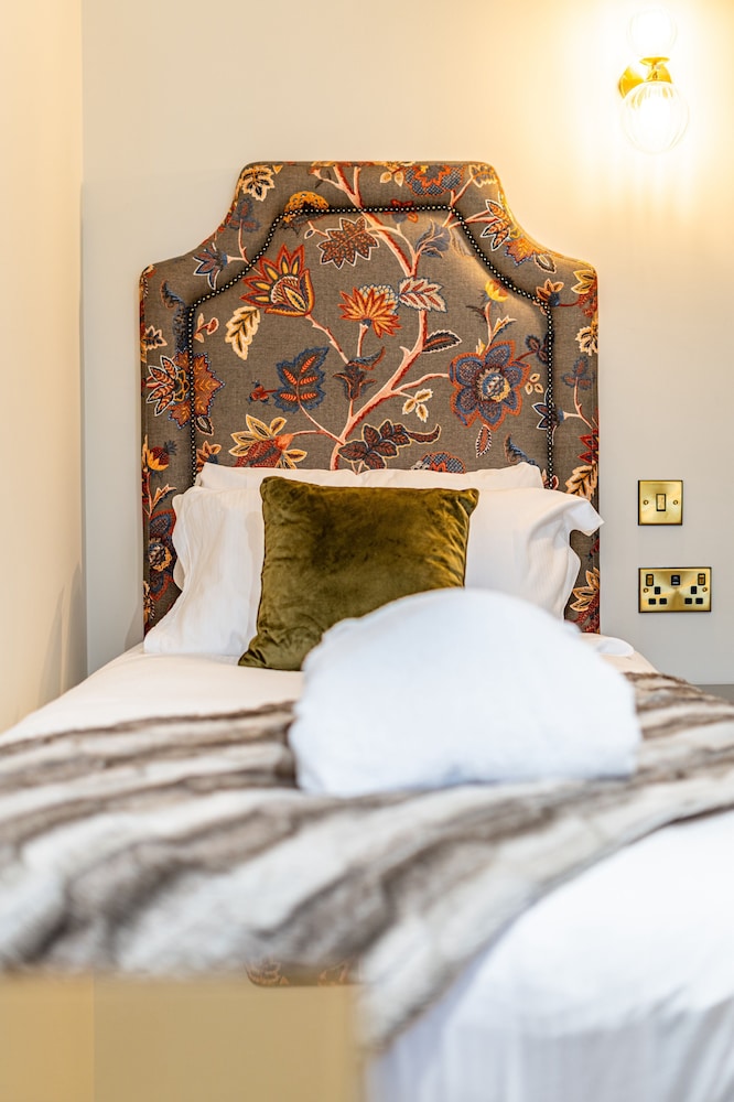 Classic Room, 1 Twin Bed, Mobility Accessible