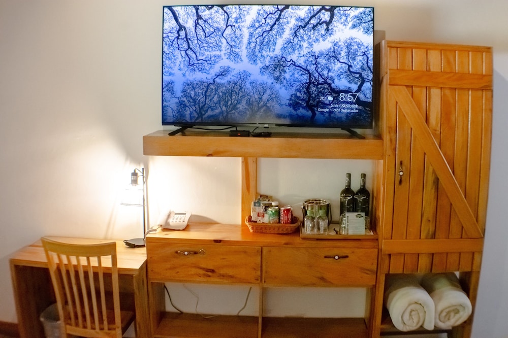 Family Double Room, 2 Double Beds, Mountain View photo 1