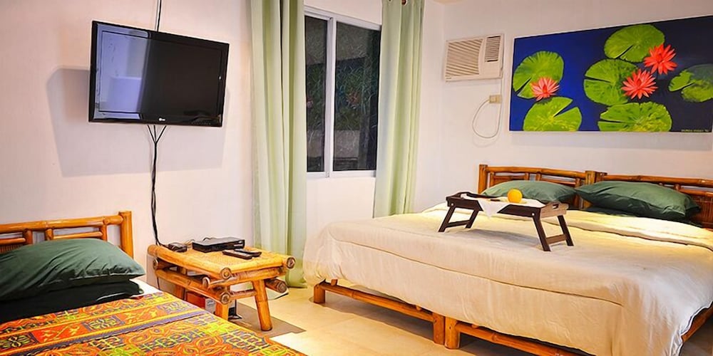 Hillside Casita - Photo 1