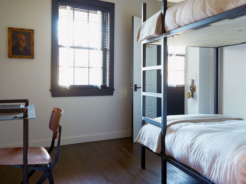 Two Bunk Beds (The Kin Room) photo 2