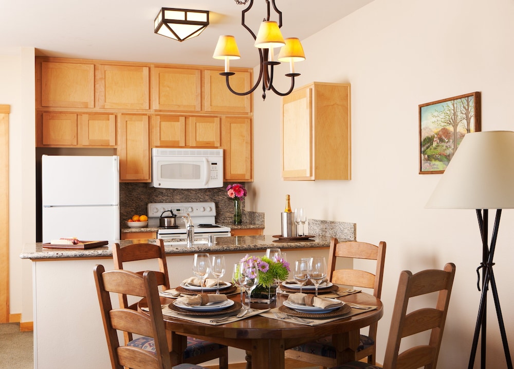 Condo, 2 Bedrooms (Two Bedroom Condominium with 2 Twins) - Photo 6