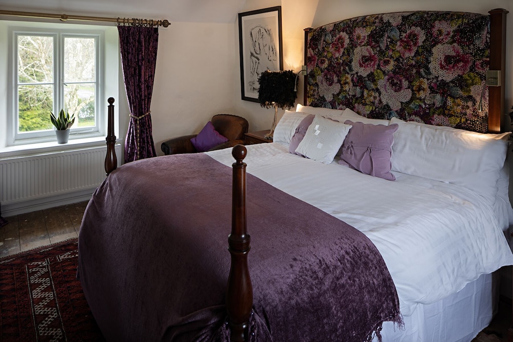 Luxury House photo 1
