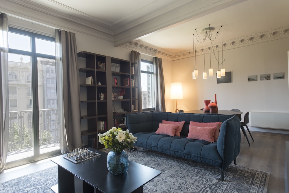 Premium Apartment, 4 Bedrooms photo 2