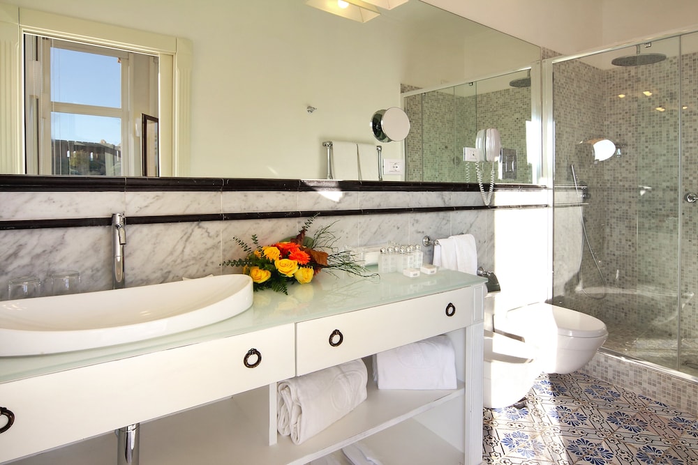 Superior Room - Photo 6