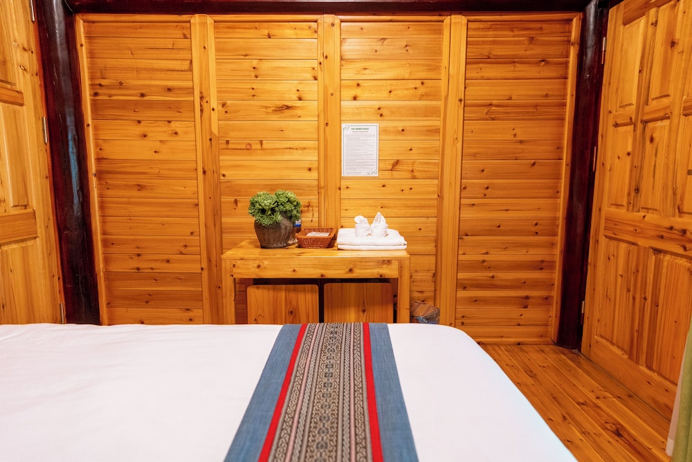 Room, 1 Queen Bed, Shared Bathroom, Mountain View - Photo 10
