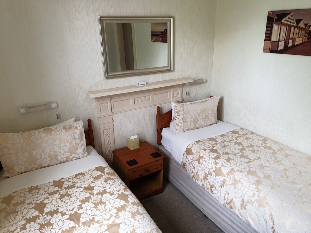 Twin Room, Ensuite - Photo 2