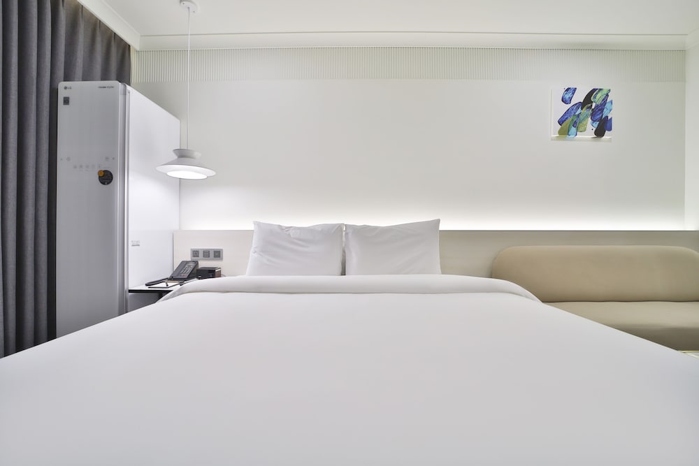 Standard Room - Photo 8