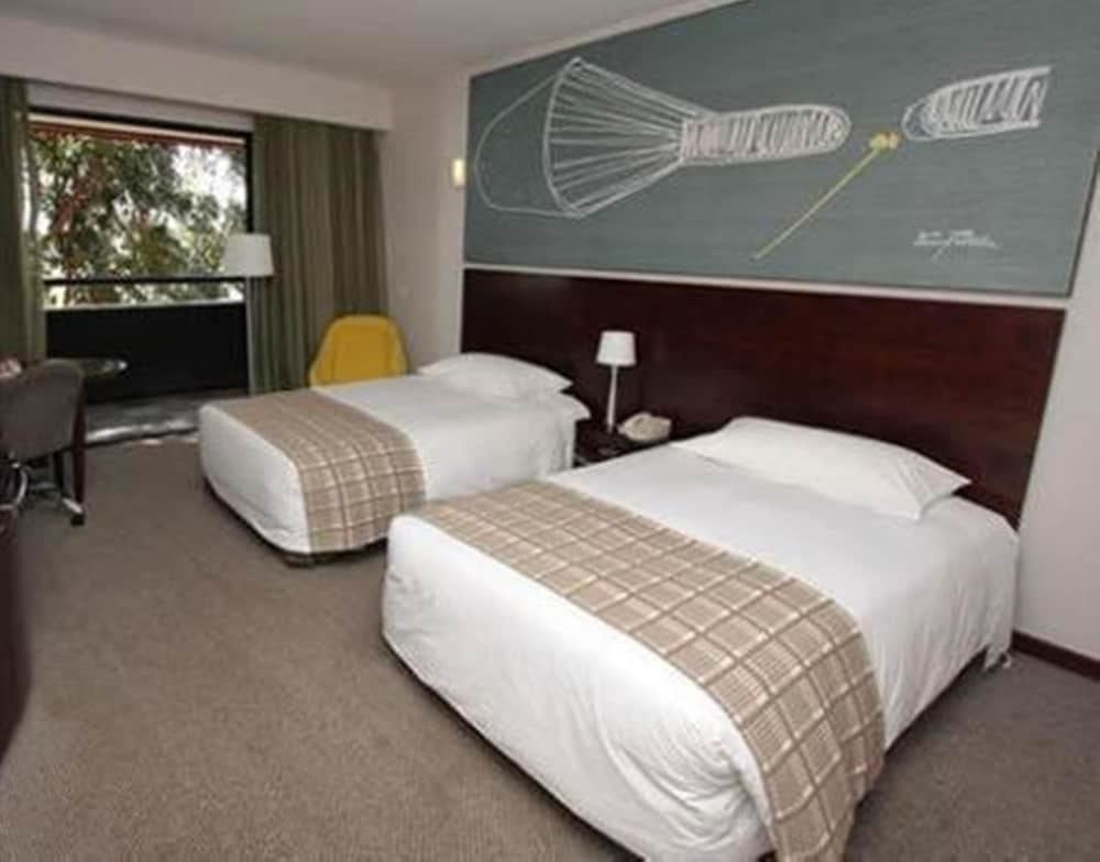 Standard Room, 2 Twin Beds - Photo 7