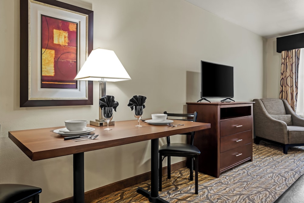 Comfort Suite, 2 Queen Beds, Mobility Accessible photo 3