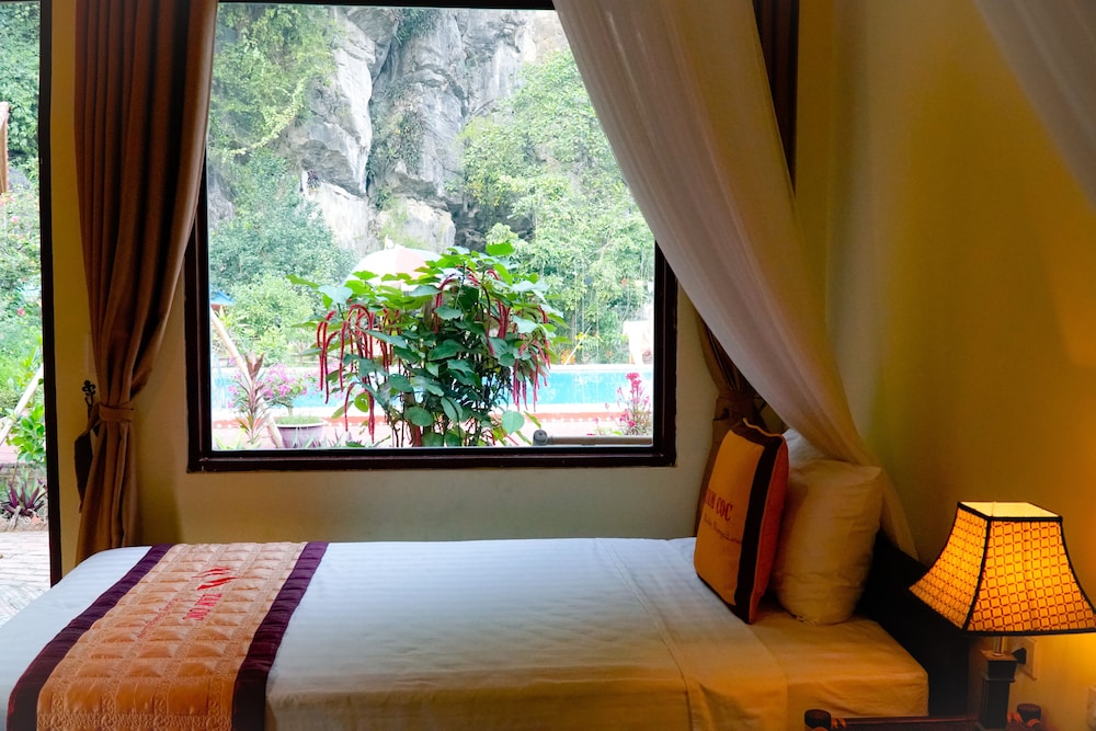 Deluxe Double Bungalow - Photo 2