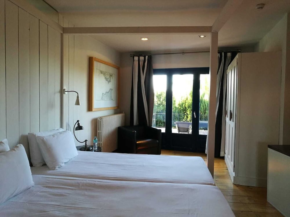 Standard Double Room, Balcony, City View