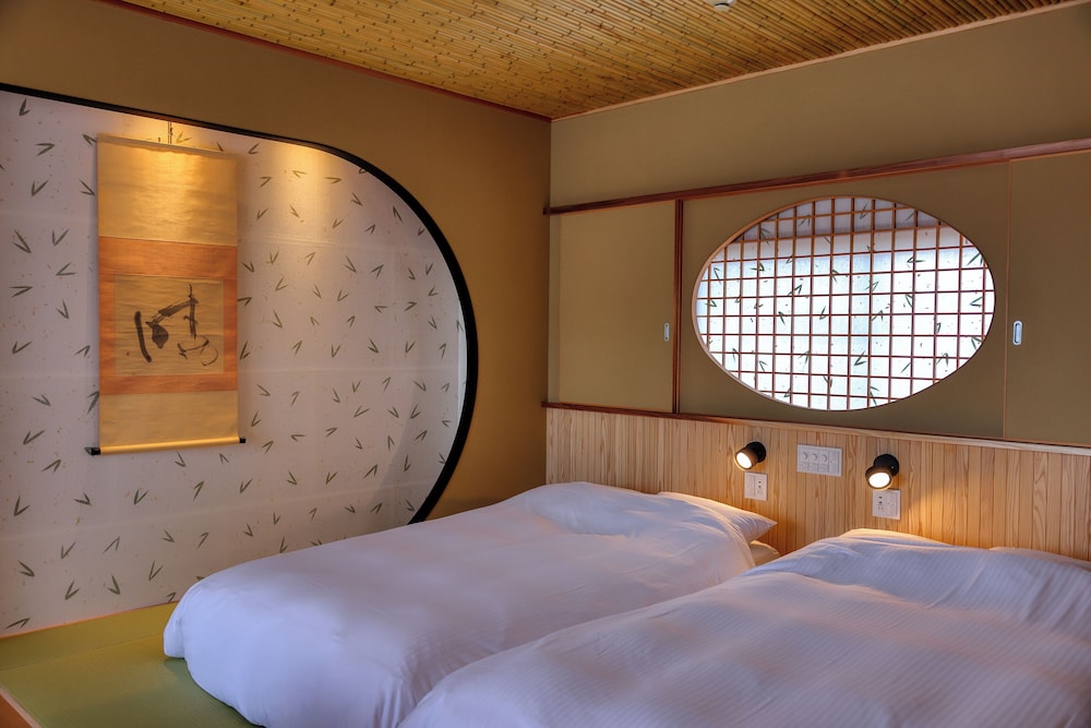 Comfort Twin Room, 2 Twin Beds, Non Smoking, City View (New) thumbnail 5