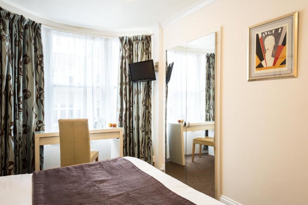 Double Room (Large) photo 3